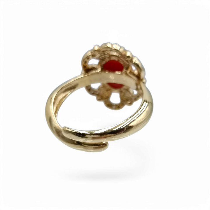 Anello in corallo rosso montato in argento