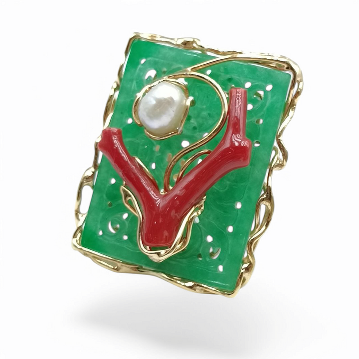 "Square" ring in green jade, coral and pearl mounted on silver