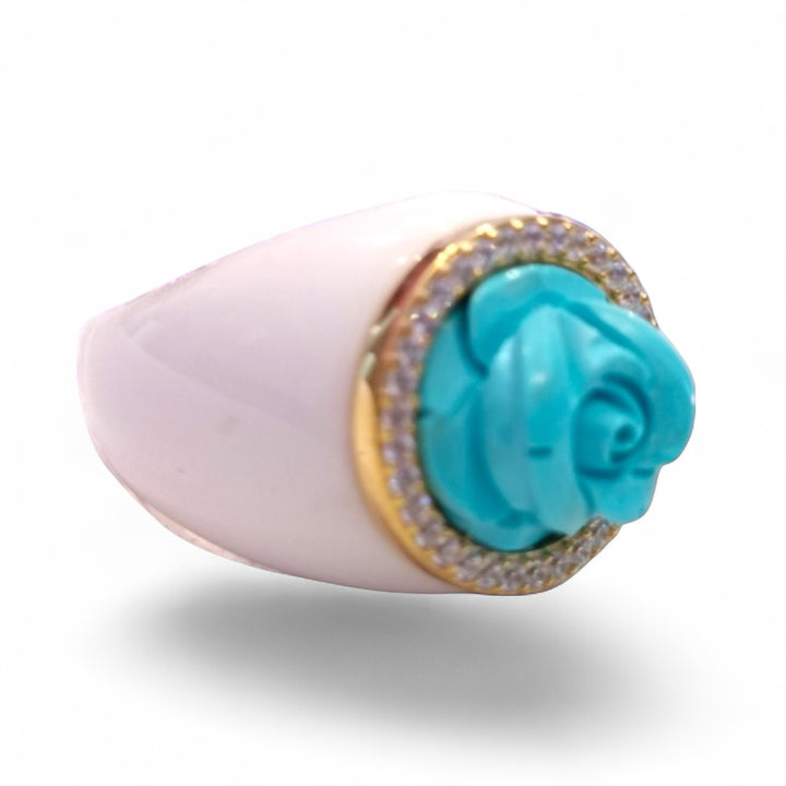 Pink ring in turquoise paste mounted on agate