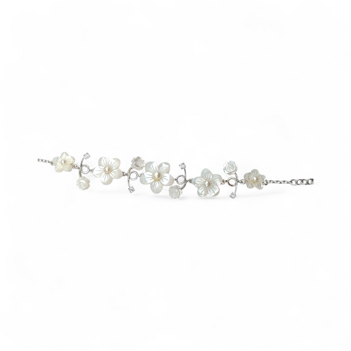 Bracciale con Fiori in Madreperla e Zirconi montato in Argento