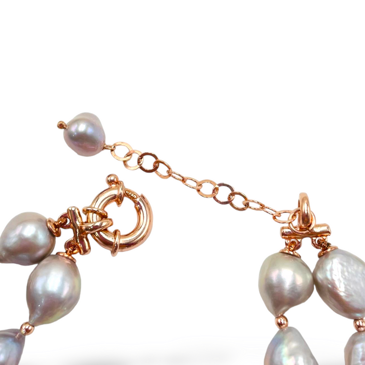 Pearl and coral bracelet mounted on silver