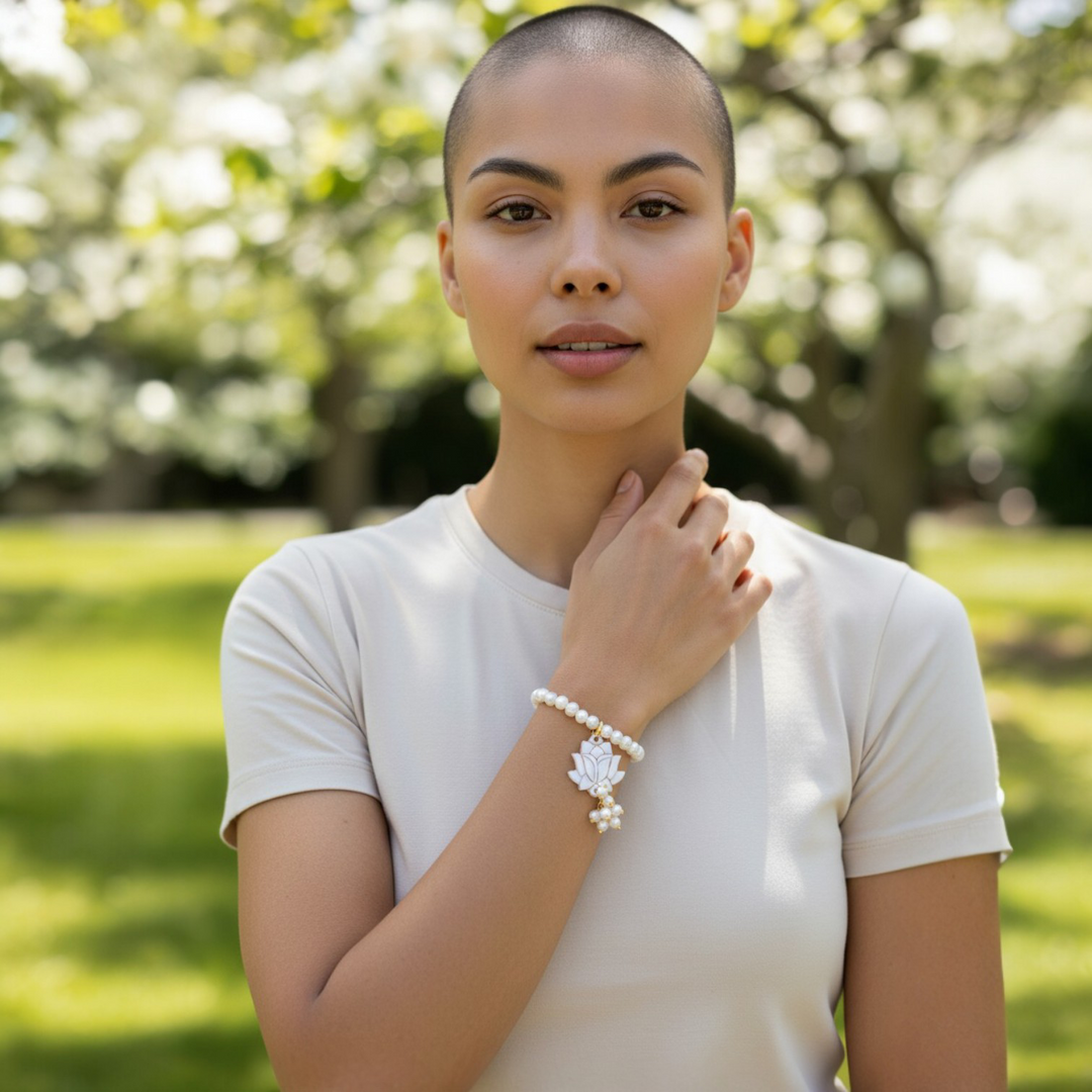 Bracciale Tulipano di Cammeo e di Perle di Fiume montato in Acciaio Dorato