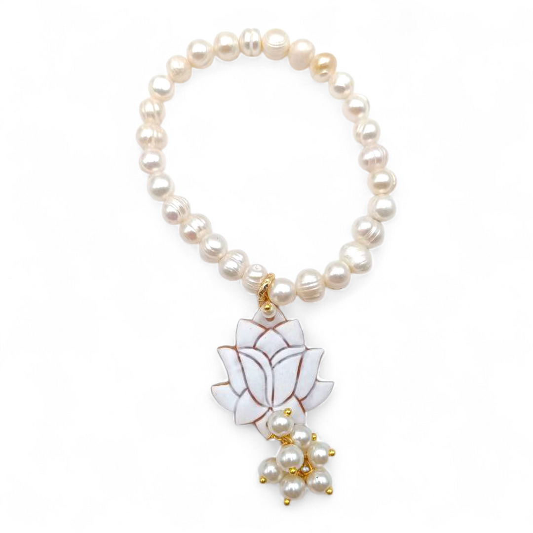Bracciale Tulipano di Cammeo e di Perle di Fiume montato in Acciaio Dorato