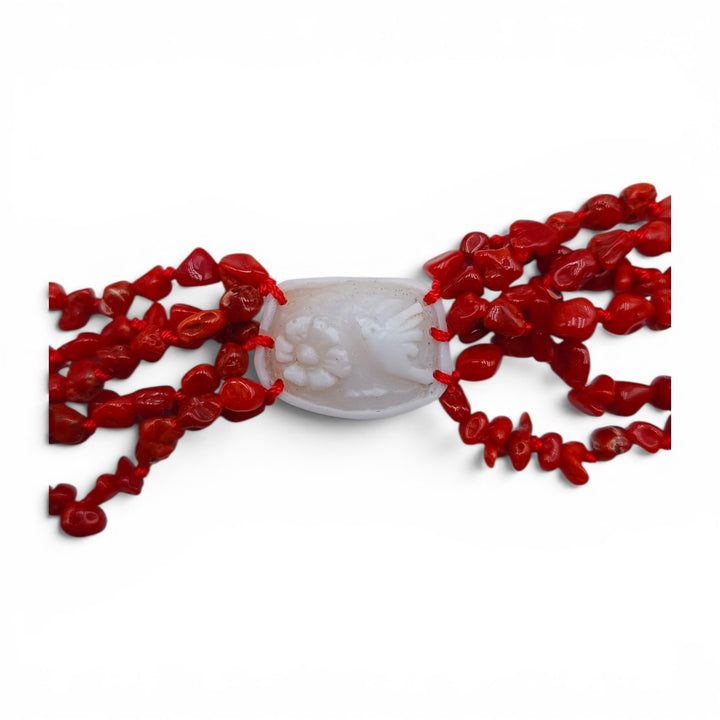 Bracciale di Cammeo e Corallo montato in Cotone