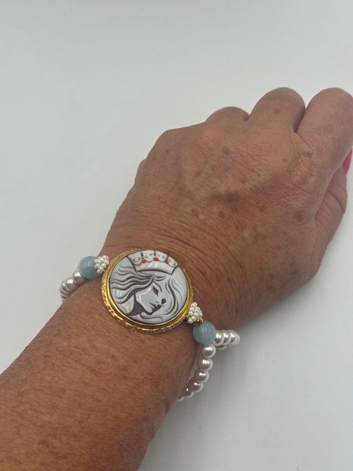 Bracciale “Regina di cuori” di cammeo sardonico montato in argento