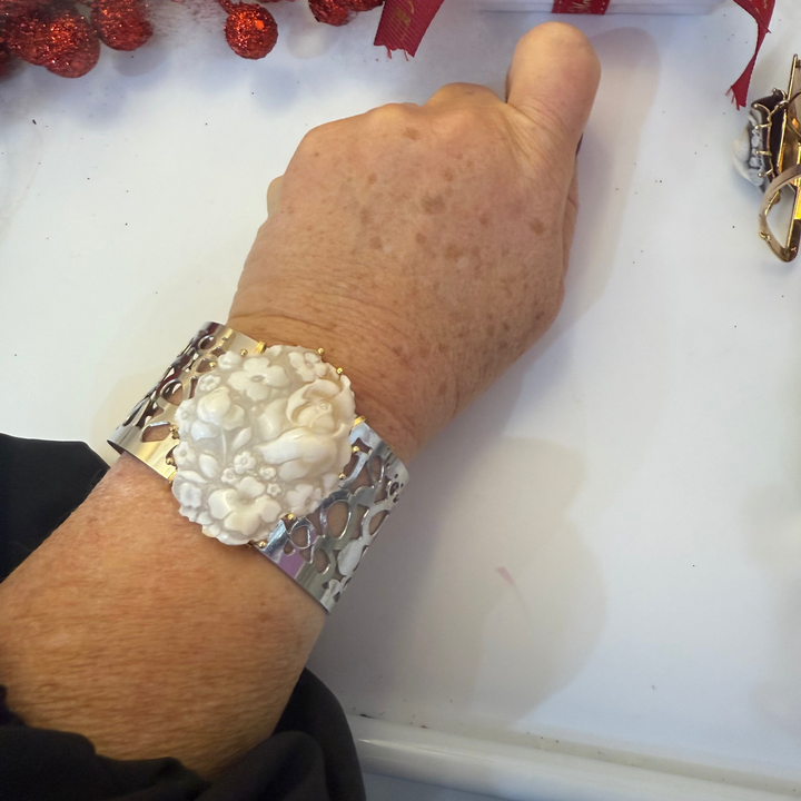 Bracciale Fiore di Cammeo montato in Argento