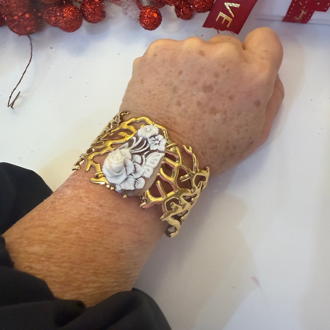Bracciale Fiore di Cammeo montato in Argento Dorato