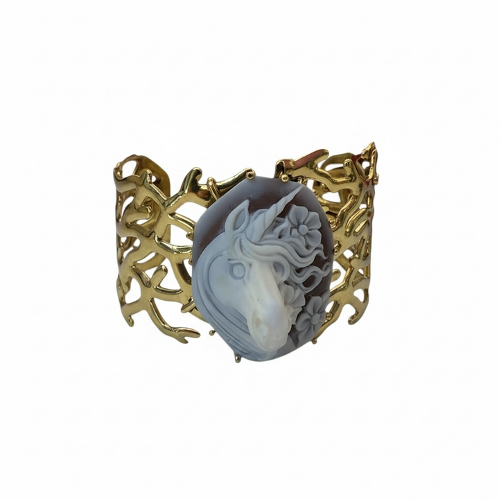 Bracciale Unicorno di Cammeo montato in Argento Dorato