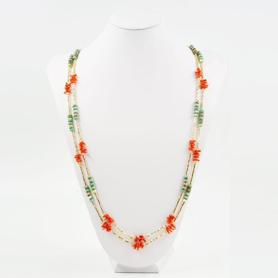 Collana multifilo in corallo montata su apatite gialla