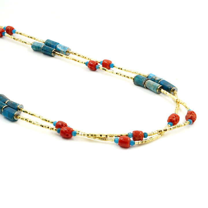 Collana multifilo in corallo apatite montata su ematite