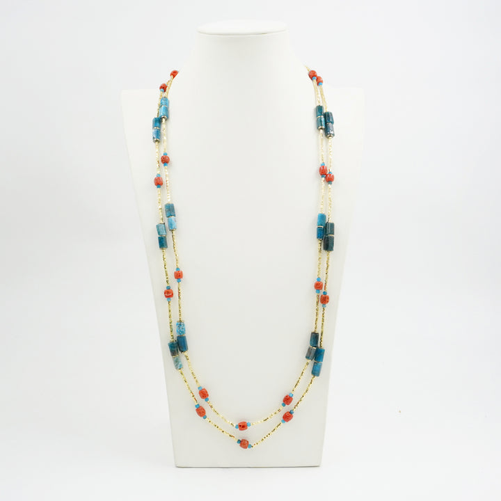 Collana multifilo in corallo apatite montata su ematite