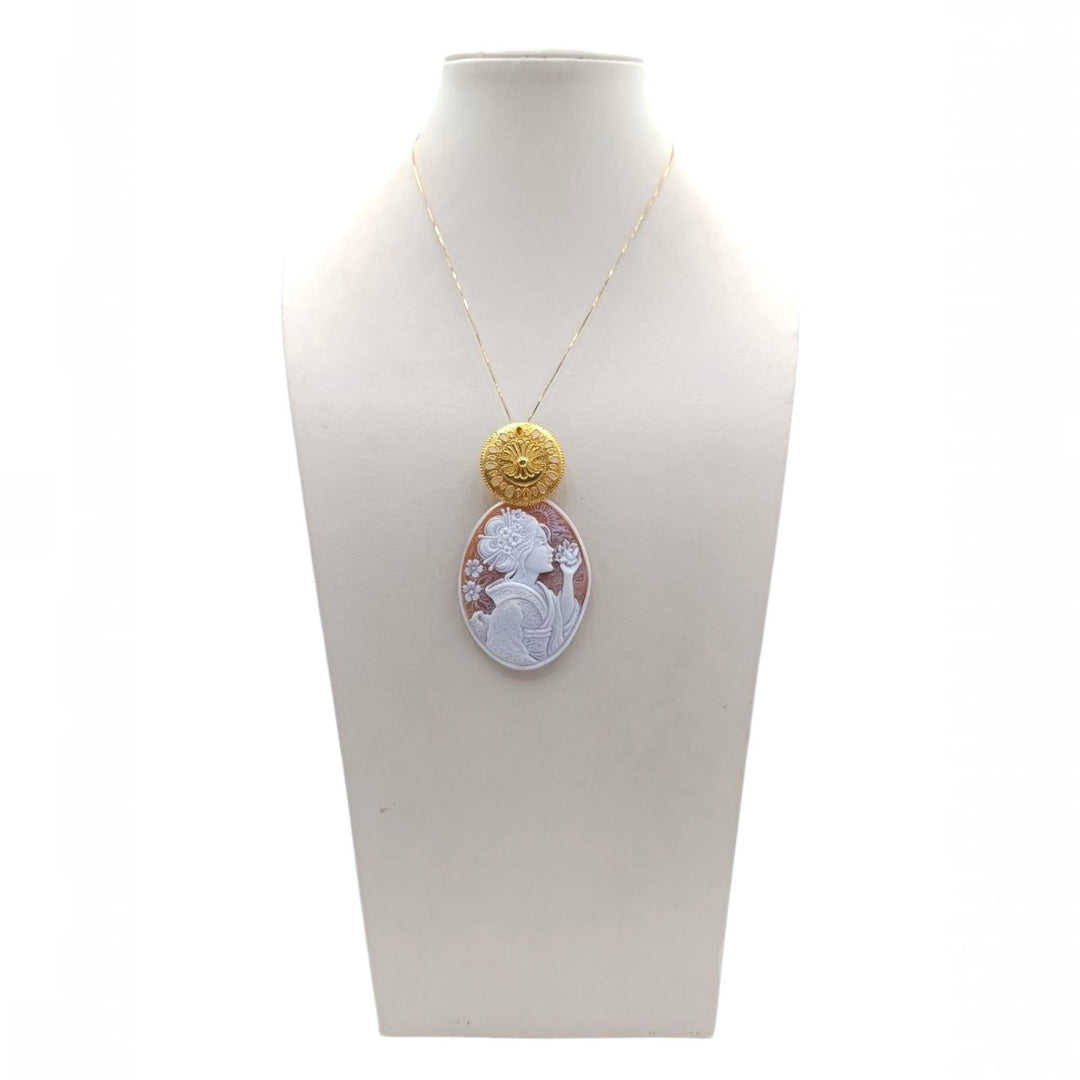 Donna Samurai Kaede (楓) di Cammeo montato in Argento Dorato