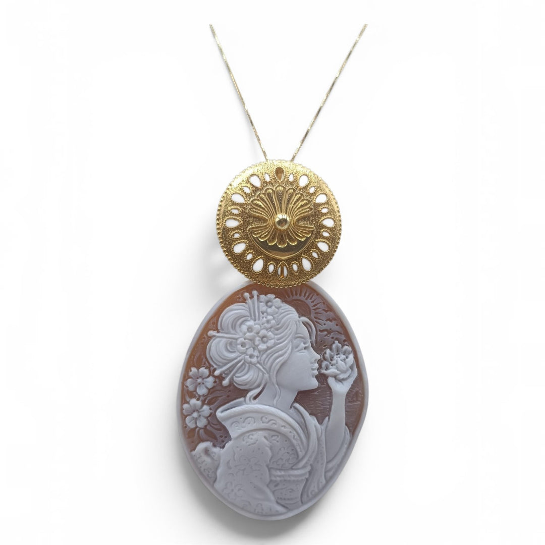 Donna Samurai Kaede (楓) di Cammeo montato in Argento Dorato