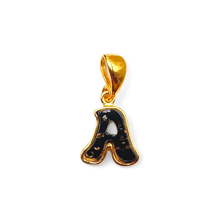 Iniziale Lettera A di Ambra montata in Argento Dorato