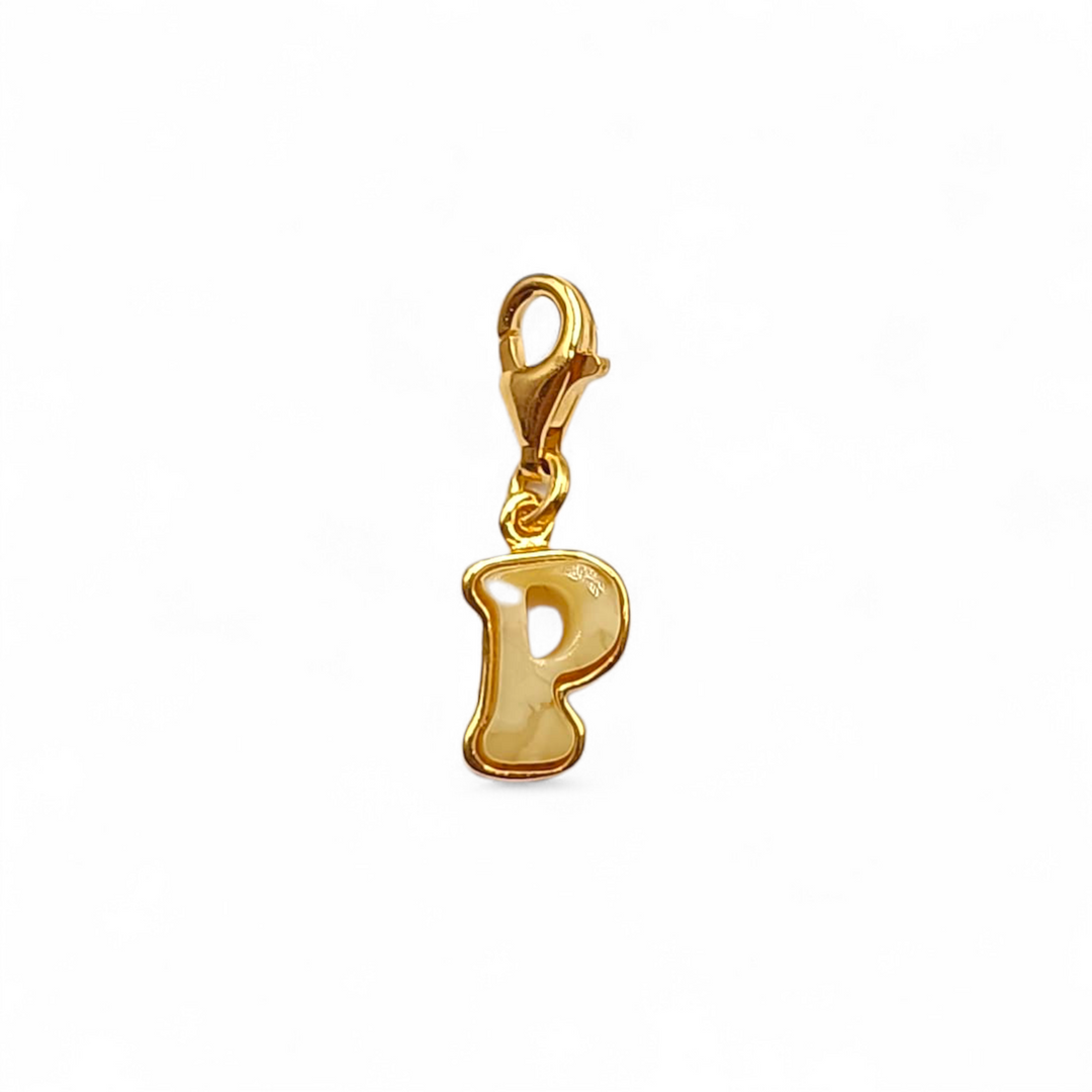 Iniziale Lettera P di Ambra montata in Argento Dorato