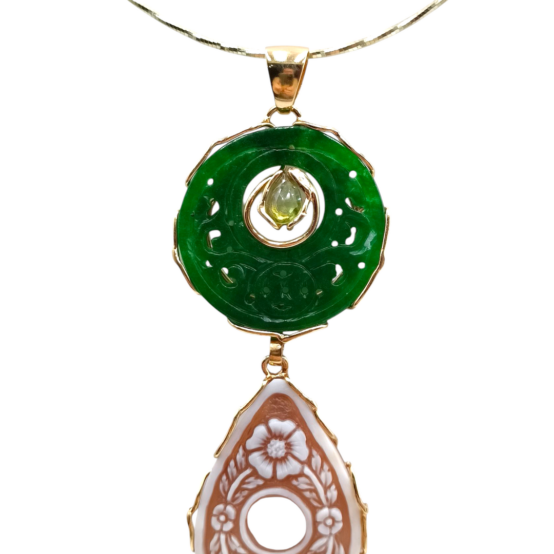 Pendant necklace "drop" in cameo and green jade mounted on silver