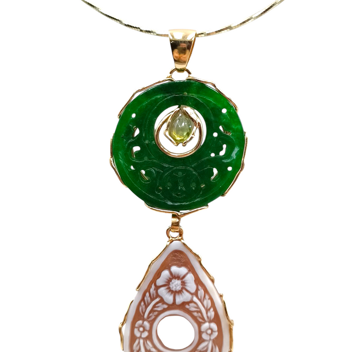 Pendant necklace "drop" in cameo and green jade mounted on silver