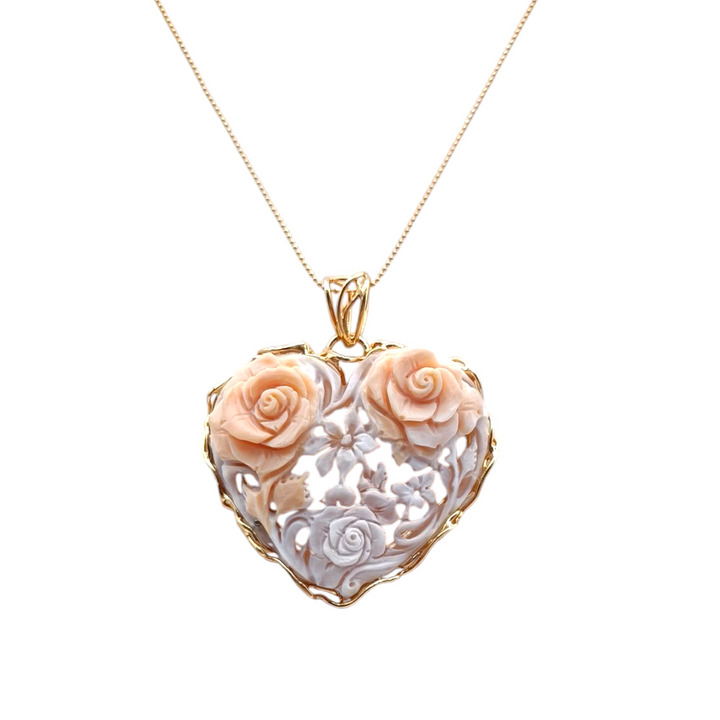 "Heart pierced" pendant necklace in sardonyx cameo mounted on silver