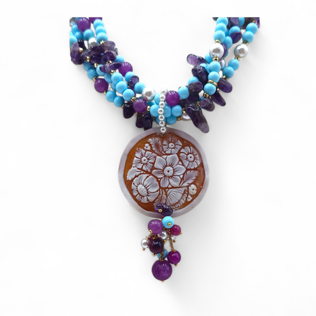 Collana di Agata, Ametista, Turchese e Perle con Cammeo Floreale