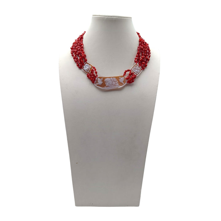 Collana Dama di Cammeo e Corallo montata in Cotone