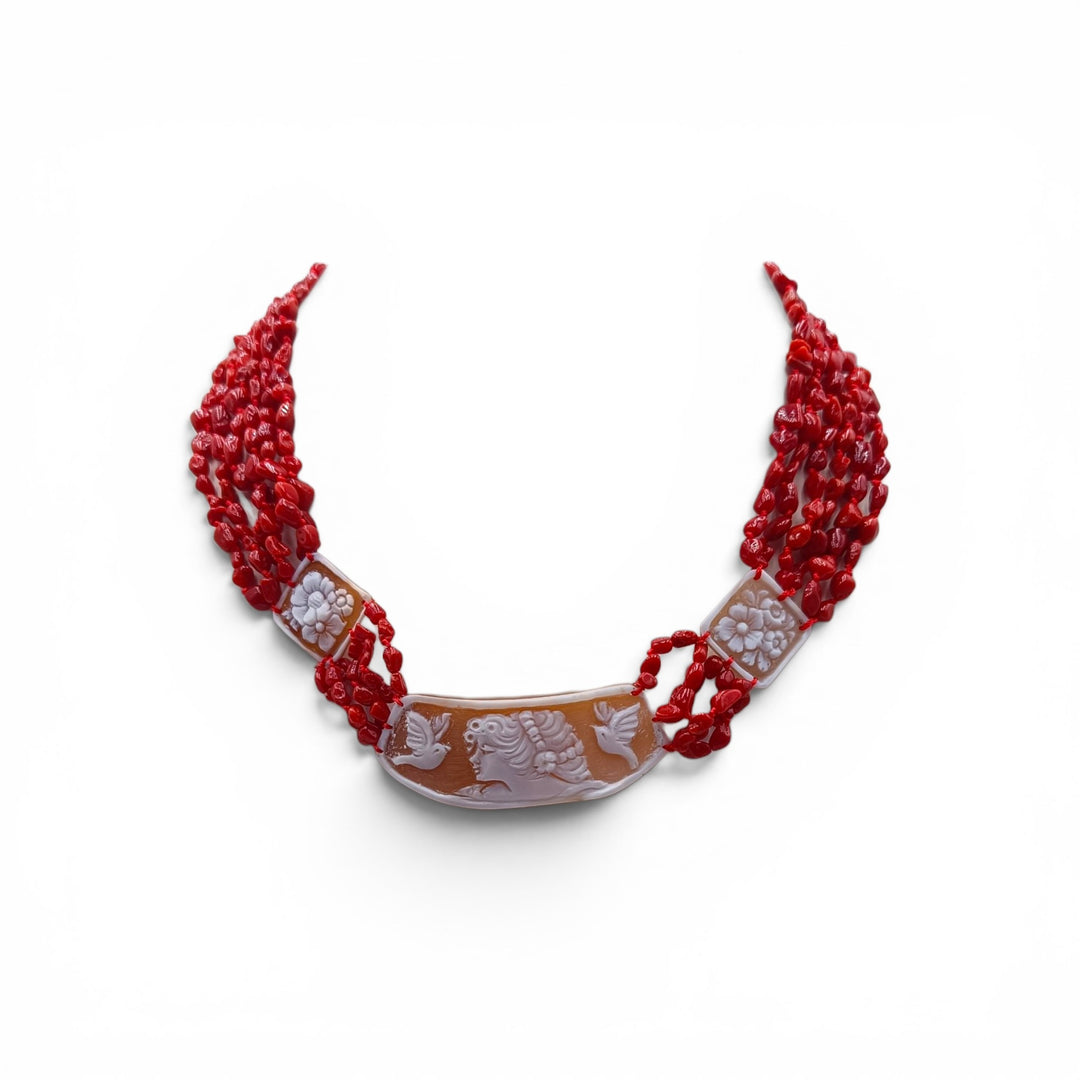 Collana Dama di Cammeo e Corallo montata in Cotone