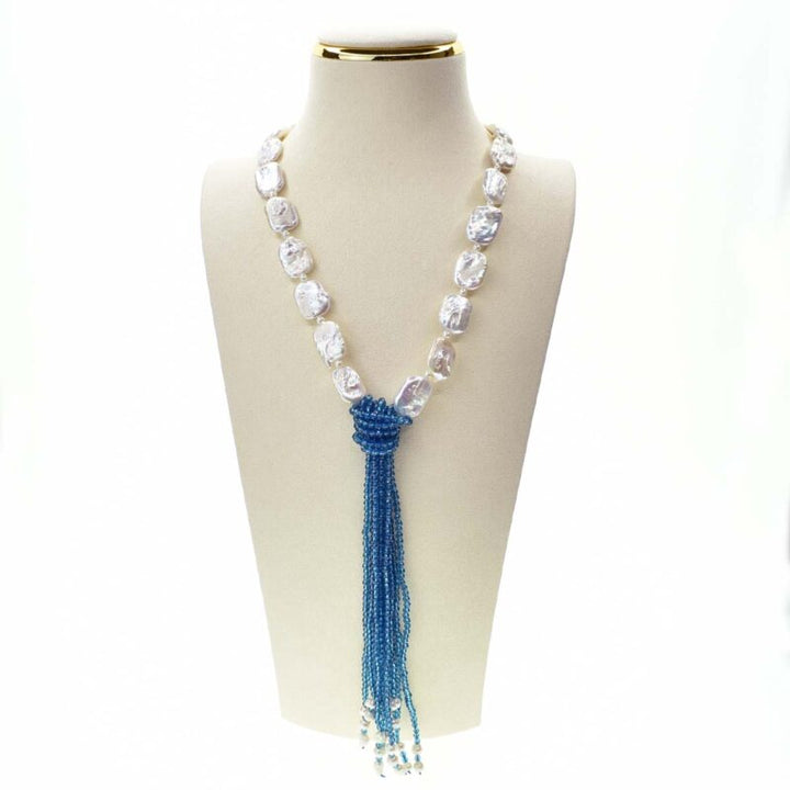 Pearl and rock crystal necklace