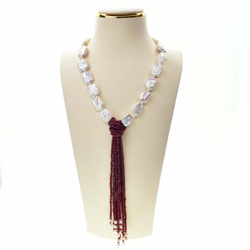Pearl and rock crystal necklace