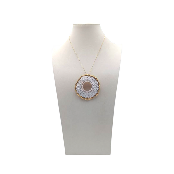 Collana con Ciondolo Fiore di Cammeo montata in Argento Dorato