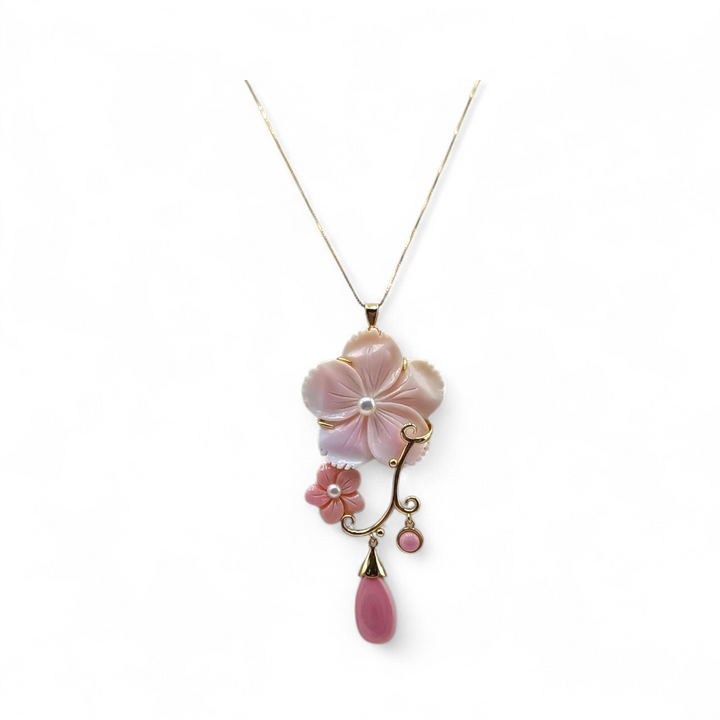 Collana di Fiori in Madreperla e Conchiglia rosa montata in Argento Dorato