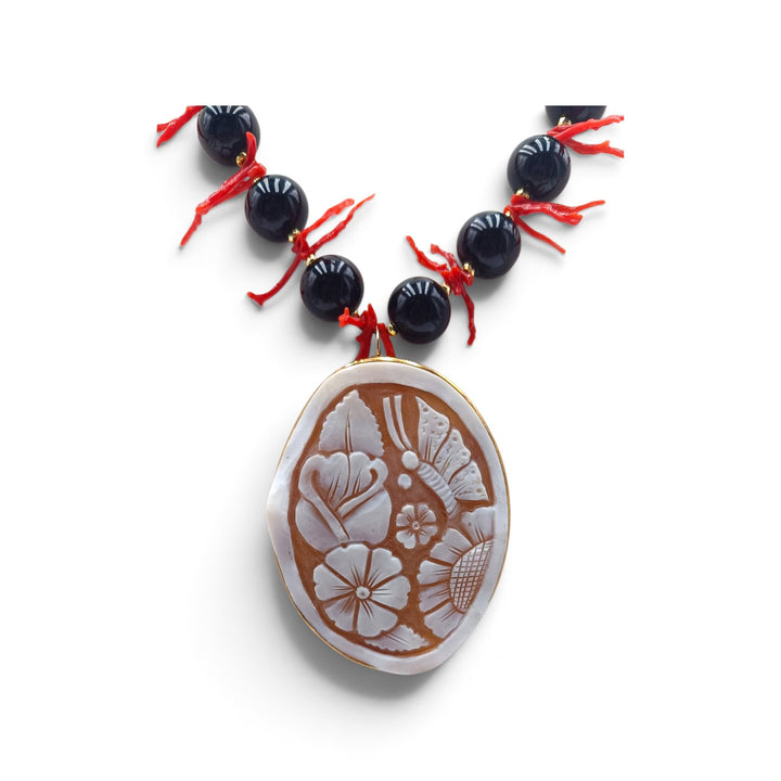 Collana Fiori di Cammeo, Corallo e Agata montata in Argento Dorato
