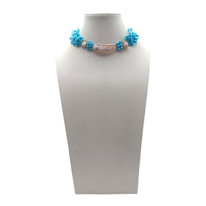 Collana Fiori di Cammeo e Pasta di Turchese montata in Cotone