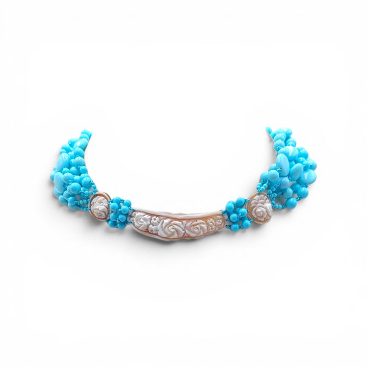 Collana Fiori di Cammeo e Pasta di Turchese montata in Cotone