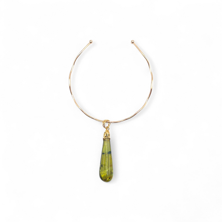 Ciondolo Goccia di Ambra Verde montato in Argento Dorato con Collier