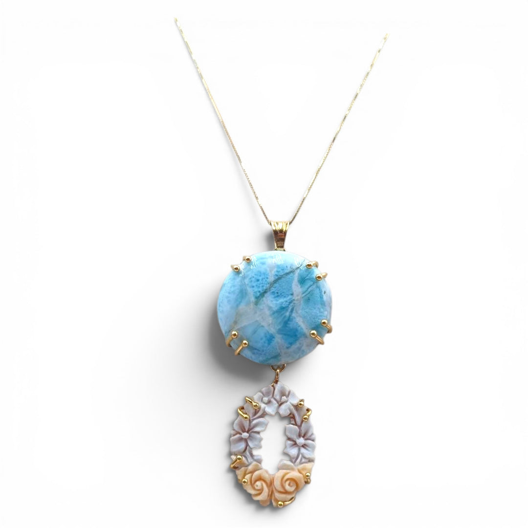 Ciondolo Fiori di Cammeo e Larimar montato in Argento Dorato