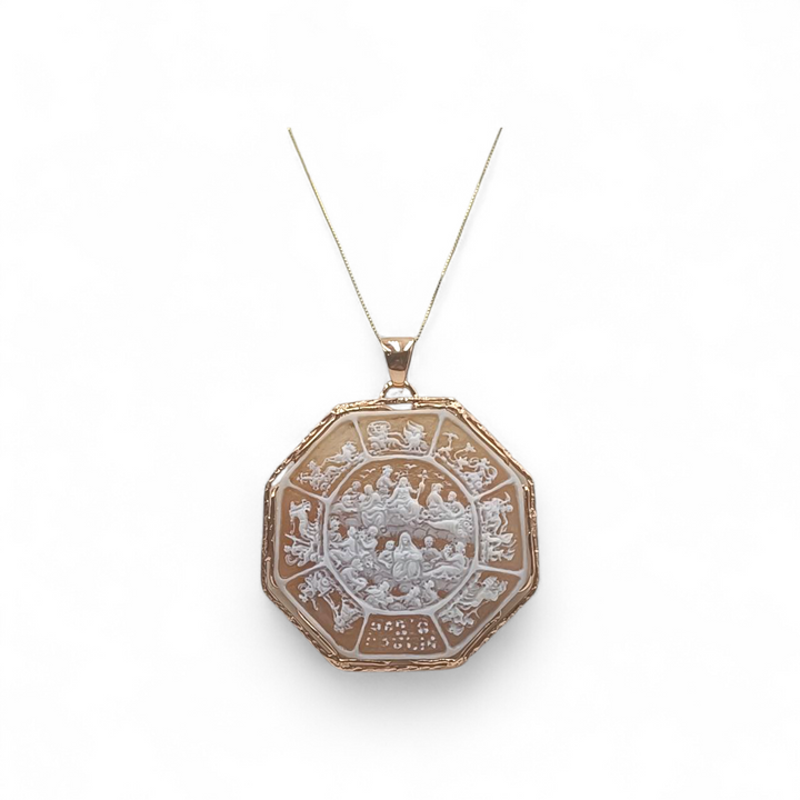 Collana con Ciondolo Ottagonale Olimpo, di Cammeo montato in Argento Dorato