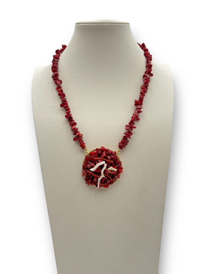 END OF COLLECTION - CORAL PASTE NECKLACE MOUNTED ON GOLD-PLATED STAINLESS STEEL