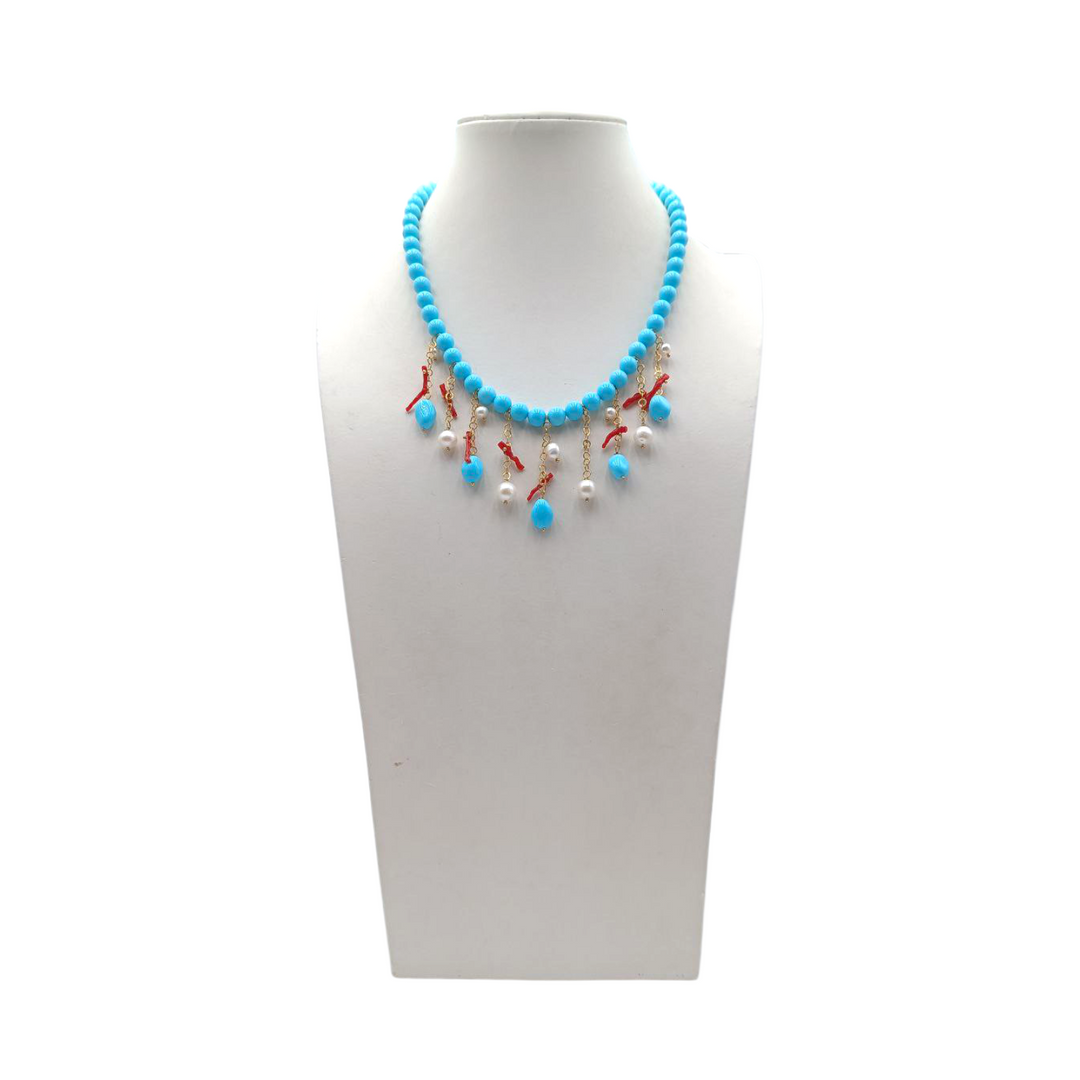 Collana di Pasta di Turchese, di Corallo e Perle di fiume montata in Argento Dorato
