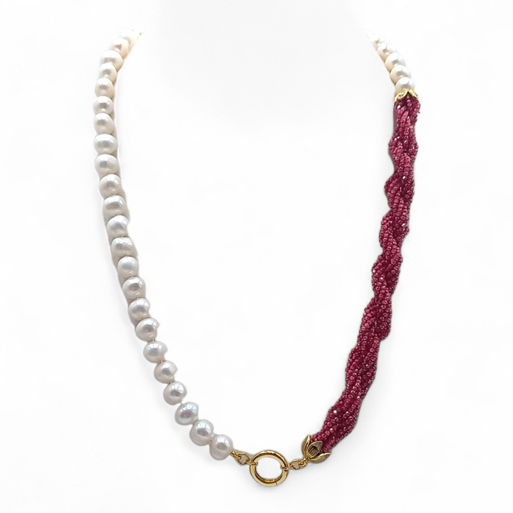 Collana con Perle e Zirconi montata in Argento Dorato
