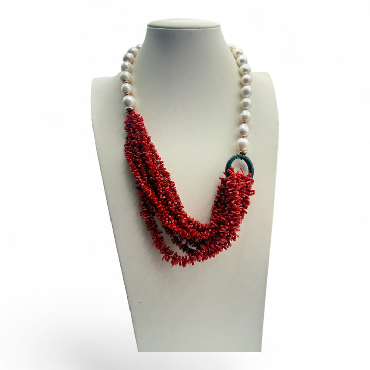 Collana Multifili corallo rosso e perle barocche montato in argento ramato