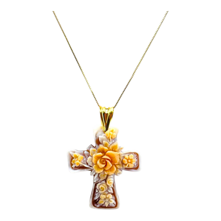 Collana ciondolo "Croce Latina" in cammeo montato su argento