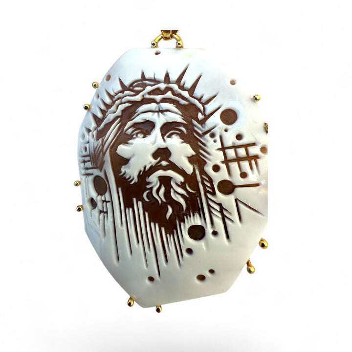 "Jesus" pendant necklace made of sardonic cameo mounted in gold-plated silver