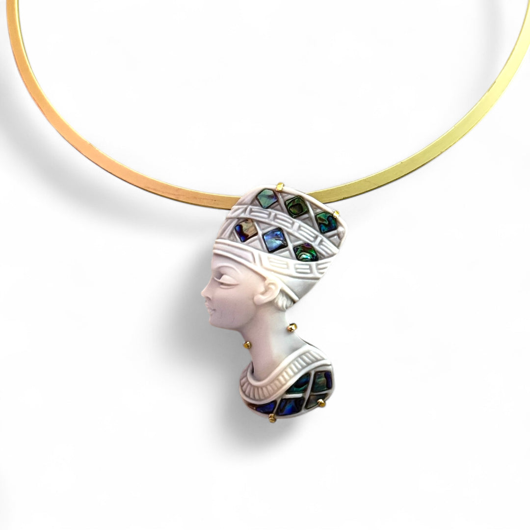 “Nefertiti” pendant necklace with sardonic cameo and mother-of-pearl set in silver
