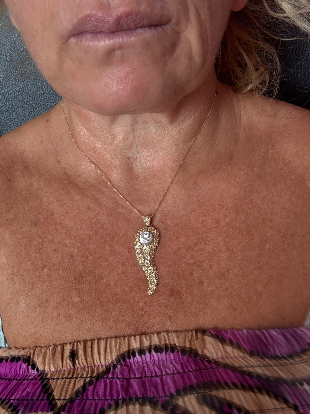 Collana “ciondolo corno” cammeo montato in argento