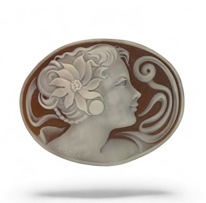 "Lady Aurora" pendant necklace in sardonic cameo