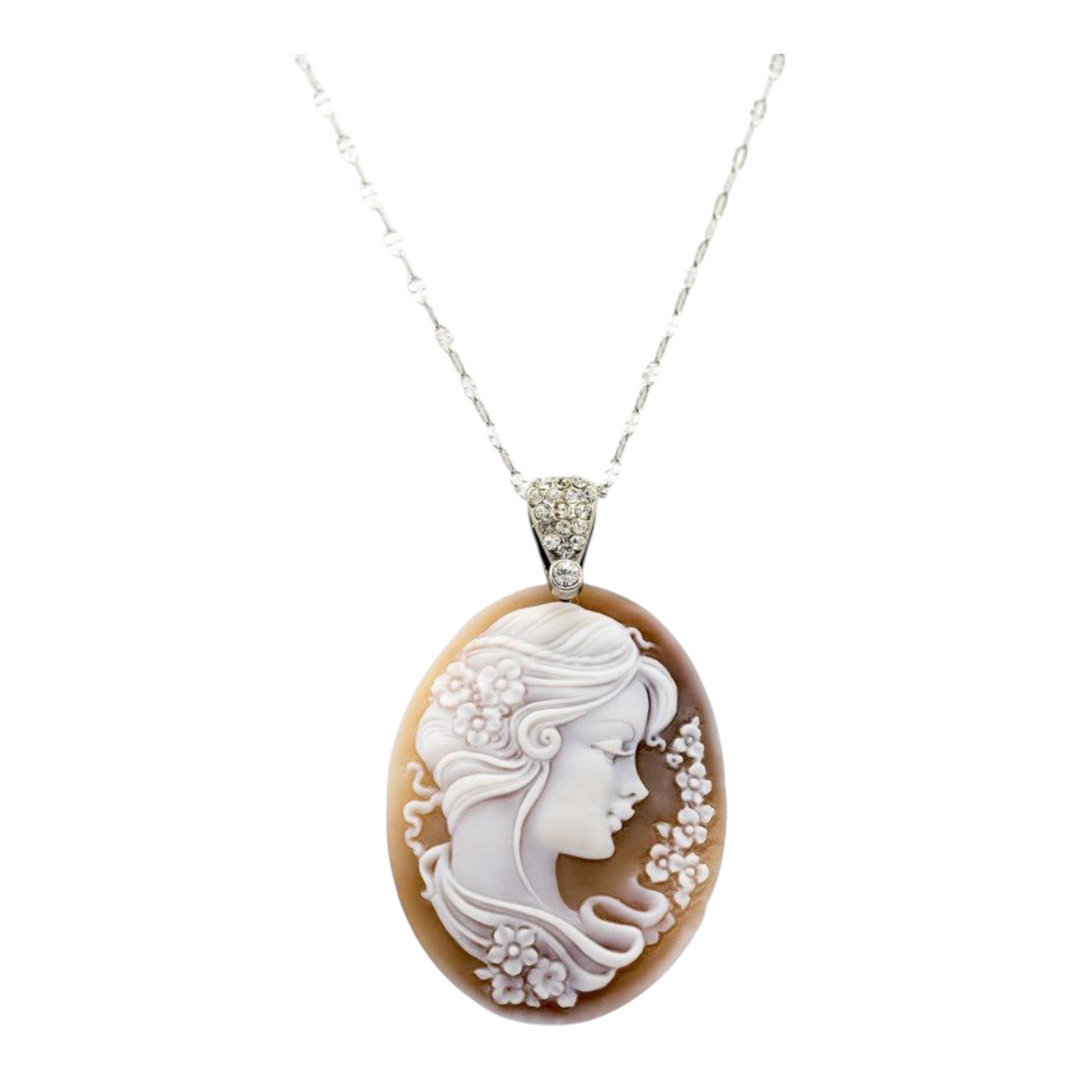 Collana ciondolo dea dei fiori in cammeo montato su argento Lucia Vitiello Gioielli di Napoli