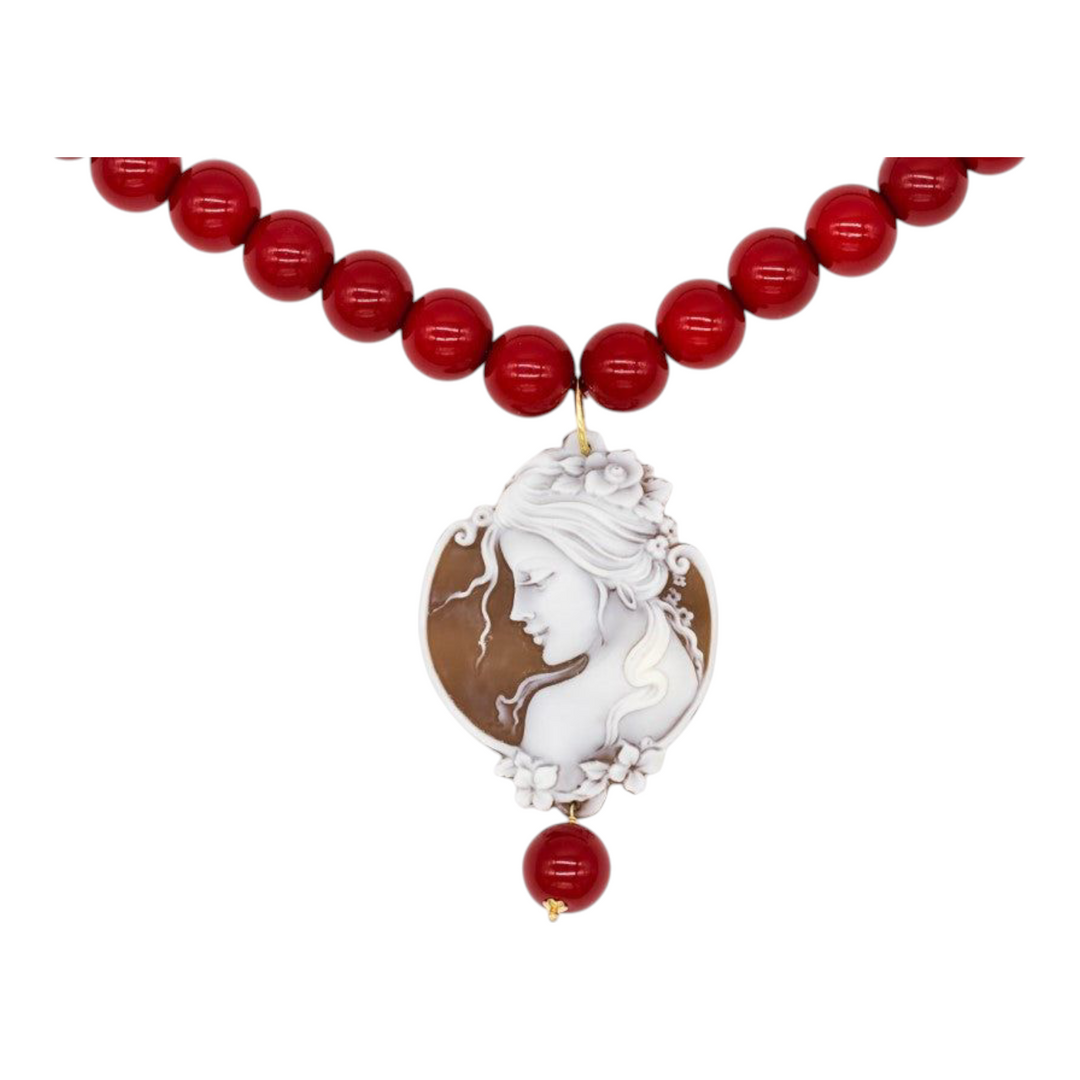 Collana ciondolo dea del fascino su cammeo montato su argento Lucia Vitiello Gioielli di Napoli