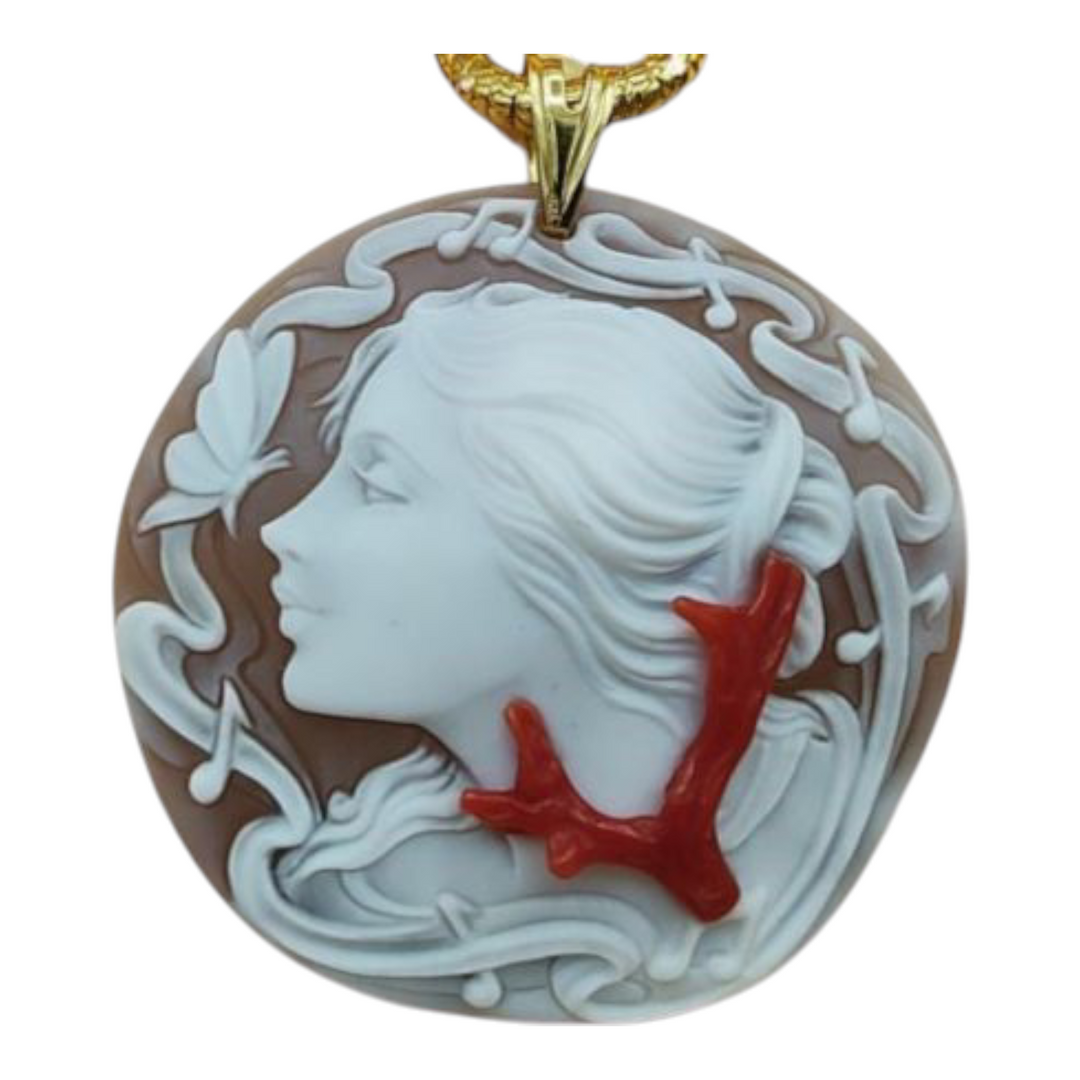 Collana ciondolo dea in cammeo e corallo montato su argento Lucia Vitiello Gioielli di Napoli