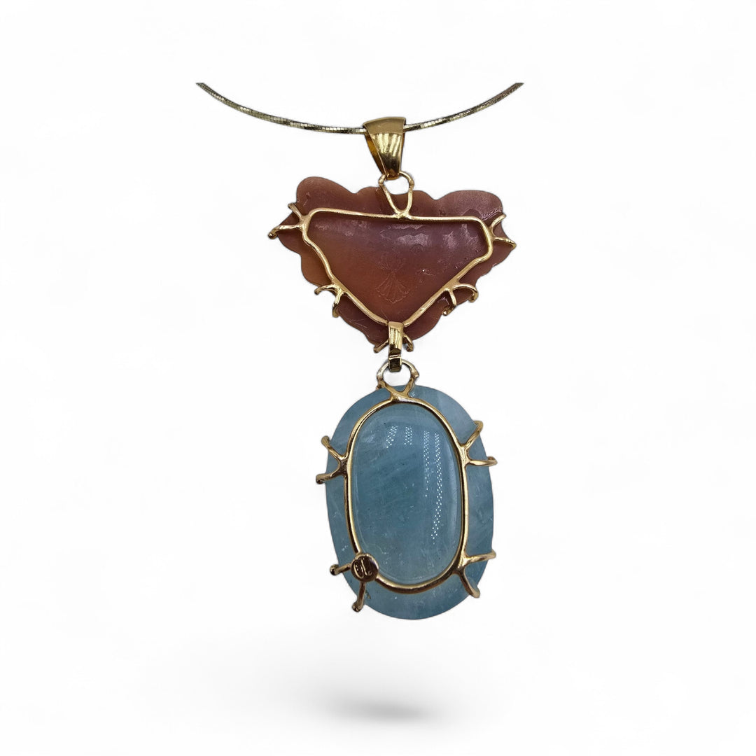 Collana ciondolo “fiocco” di cammeo montato in acquamarina e argento