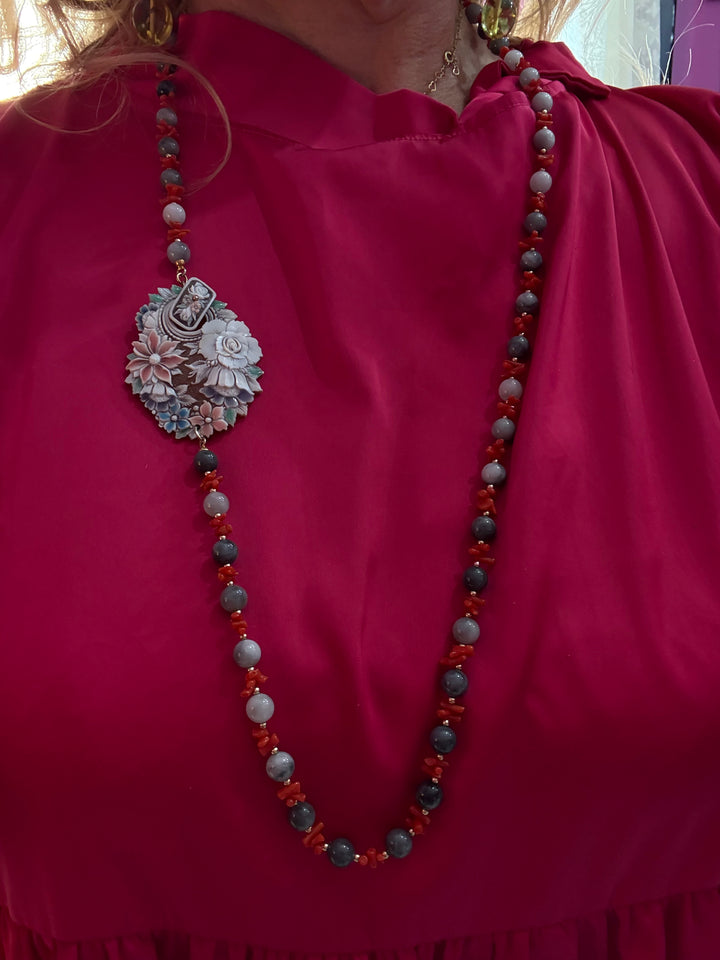 Floral cameo necklace set in grey agate and coral and silver