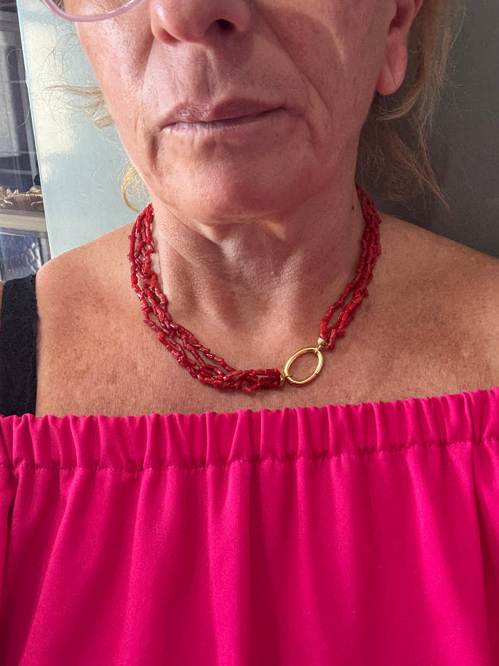 Collana di corallo rosso del mediterraneo montato in argento